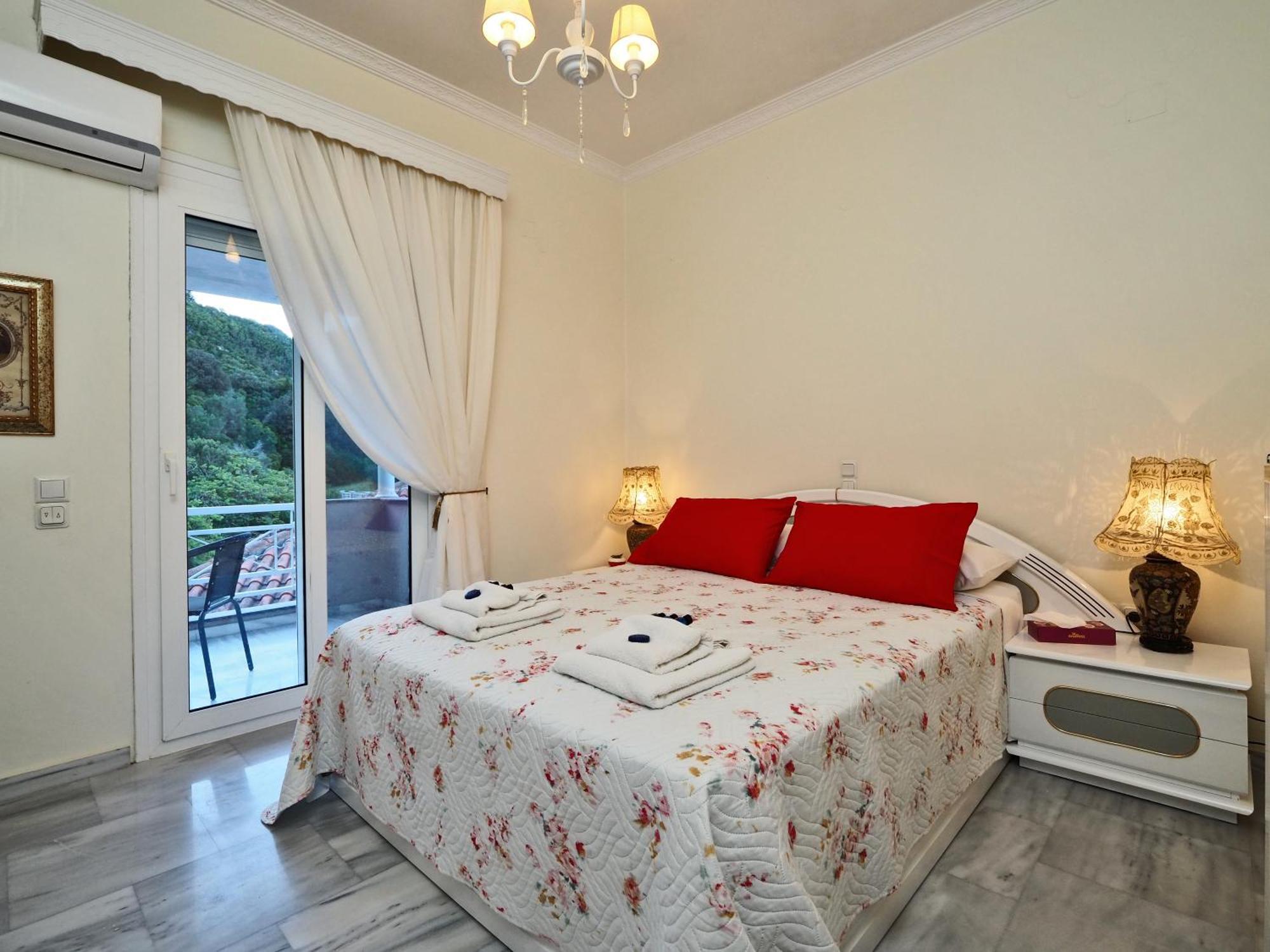 Villa Euphoria Apts Afión 외부 사진