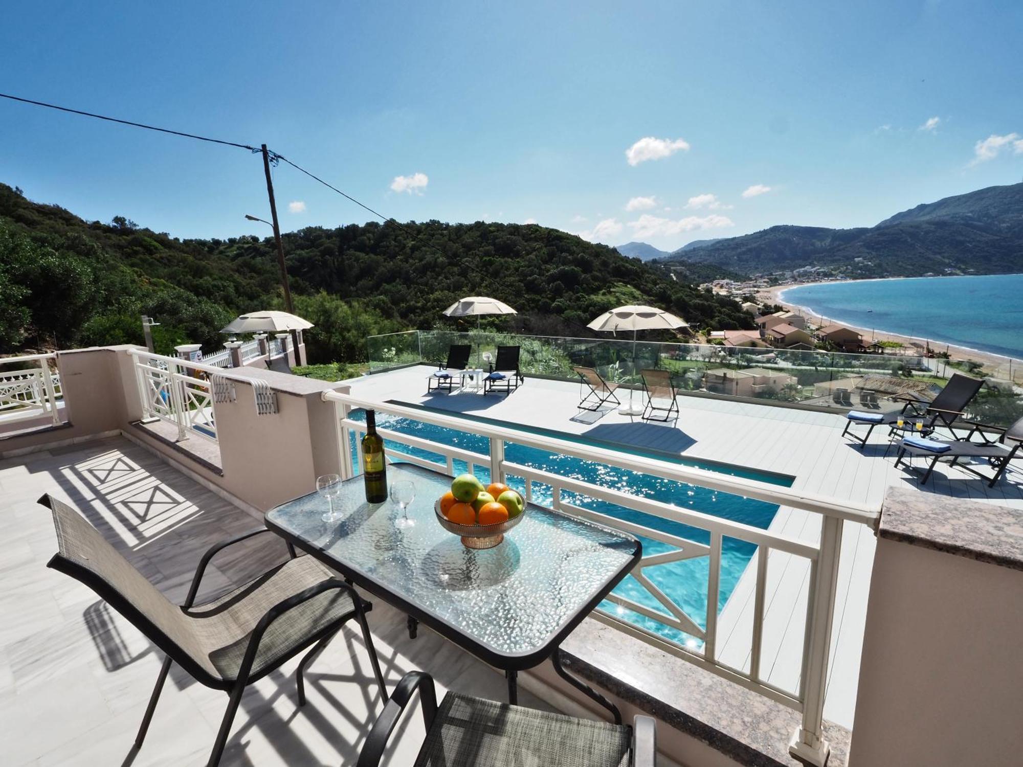 Villa Euphoria Apts Afión 외부 사진